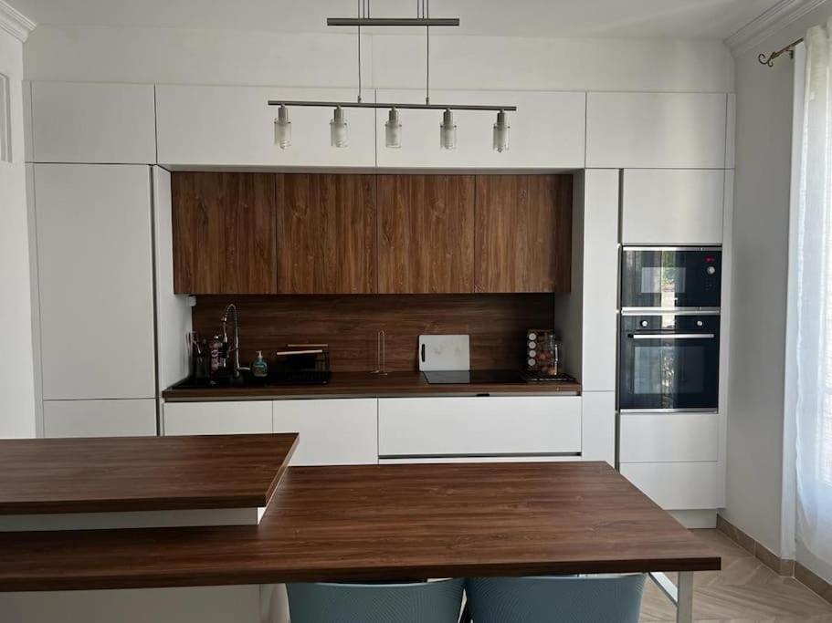 Créteil Grande Maison En Bords De Marne - 25 Min De Paris מראה חיצוני תמונה